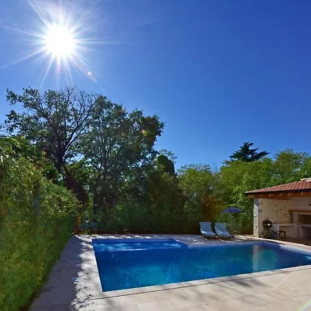 House Anna For Max 13 Persons In Porec, Pet Friendly Porec