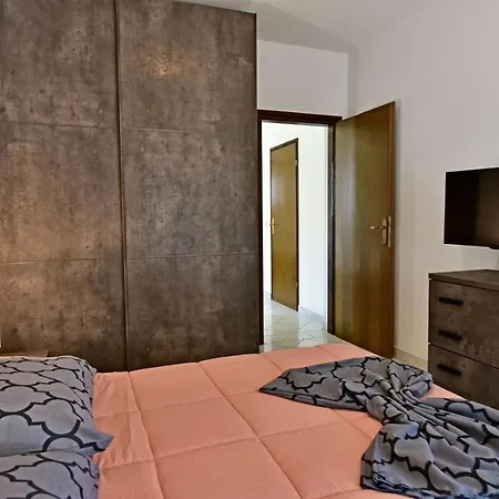 House Anna For Max 13 Persons In Porec, Pet Friendly * Porec