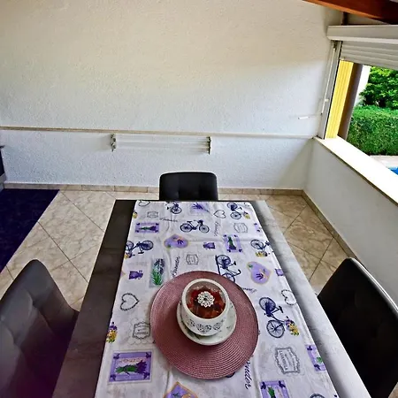 Guest house House Anna For Max 13 Persons In Porec, Pet Friendly *