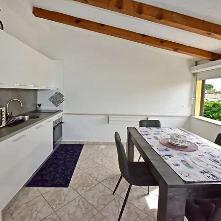 House Anna For Max 13 Persons In Porec, Pet Friendly * Porec