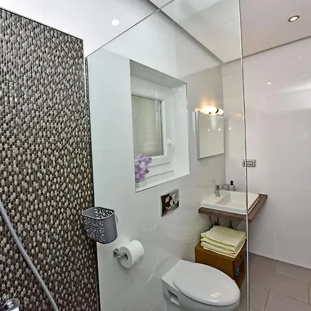 House Anna For Max 13 Persons In Porec, Pet Friendly Porec